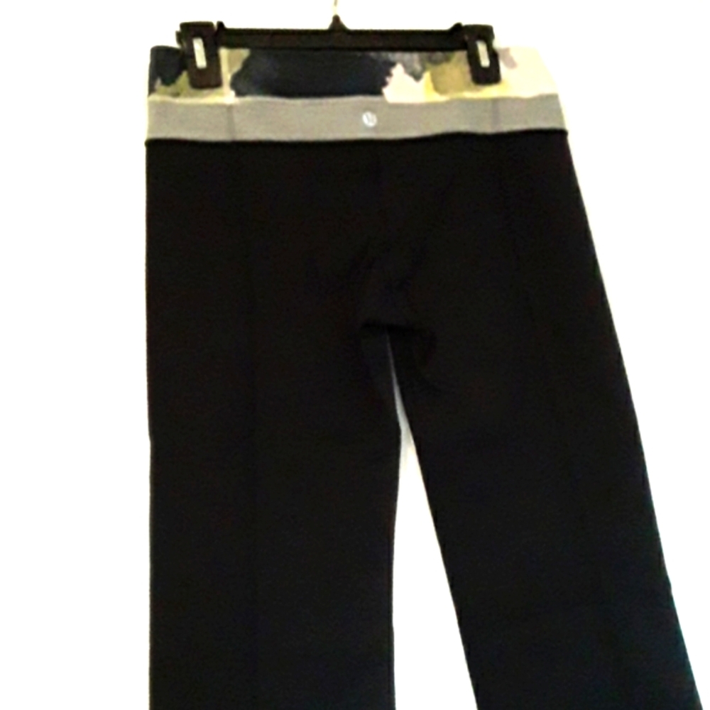 Lululemon Unicorn Tears Black Wunder Under Cropped Pants Size 8
